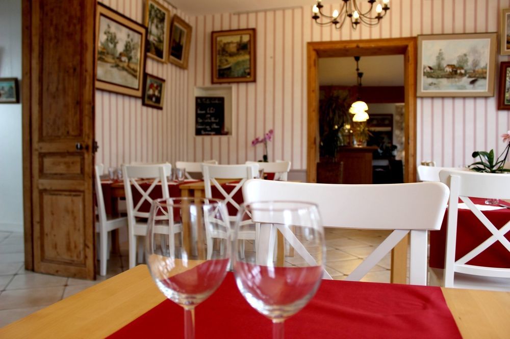 Hotel Les Aubépines Illiers-Combray Extérieur photo